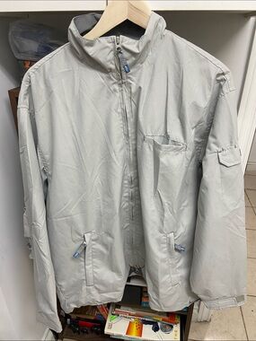 Vintage Quiksilver Light Gray Lightweight Zip Jacket